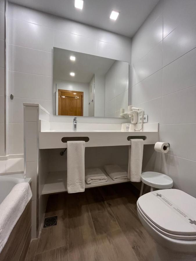 Hotel Albatros กันดิอา ภายนอก รูปภาพ