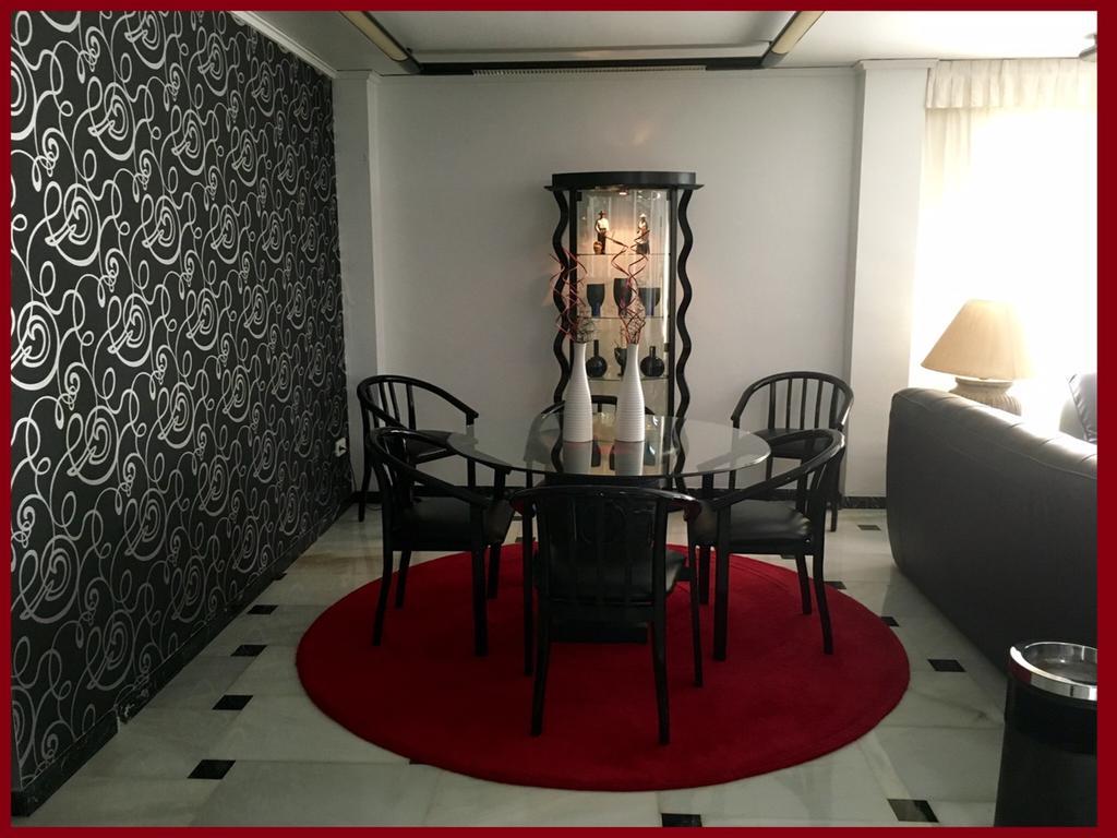 Hotel Albatros กันดิอา ภายนอก รูปภาพ