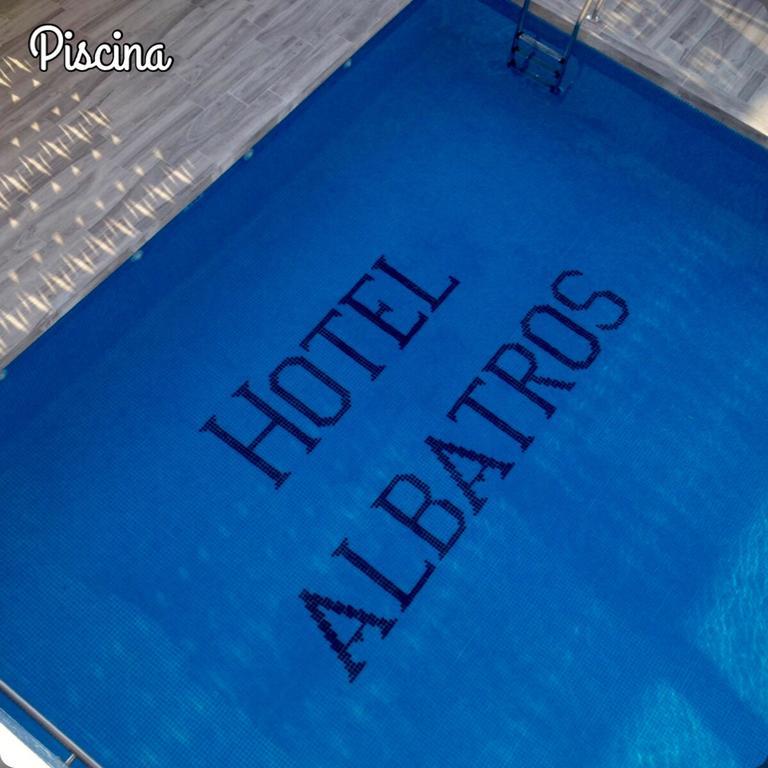 Hotel Albatros กันดิอา ภายนอก รูปภาพ
