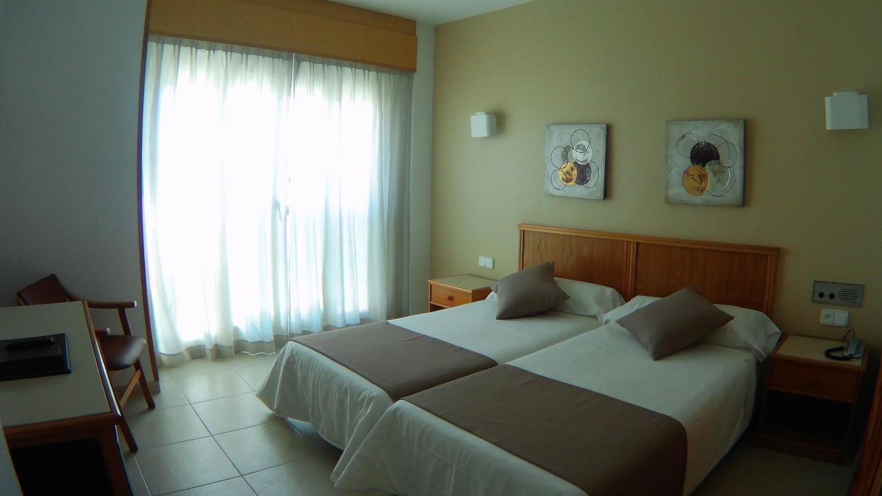 Hotel Albatros กันดิอา ภายนอก รูปภาพ