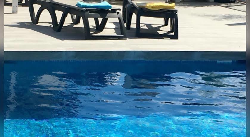 Hotel Albatros กันดิอา ภายนอก รูปภาพ
