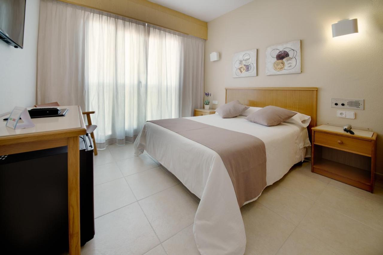 Hotel Albatros กันดิอา ภายนอก รูปภาพ